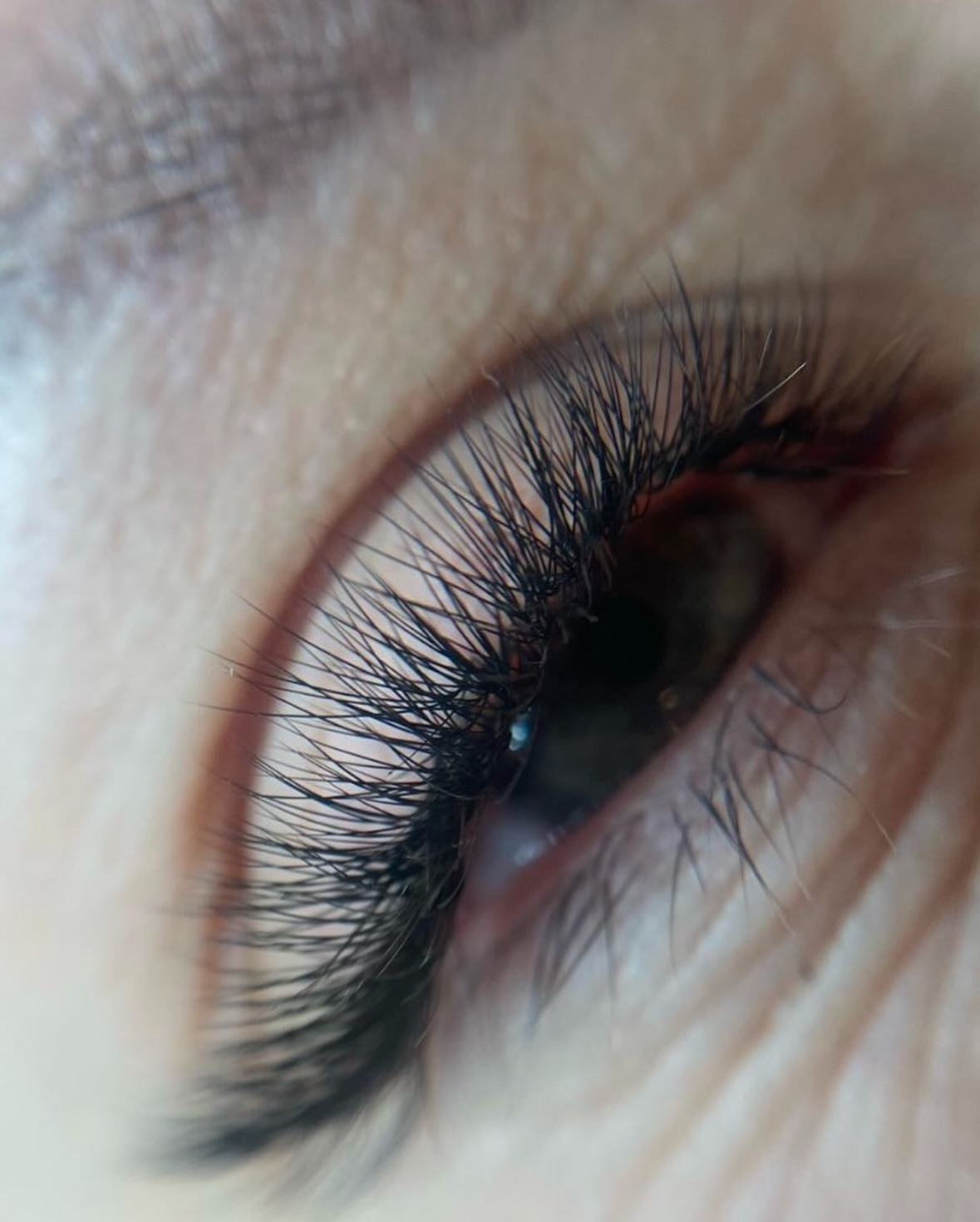 Rzęsy Volume – piękne i gęste